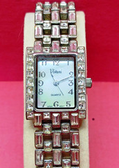Ladies Vivani Rhinestone Dress Formal Watch – NEW Battery -Works Great MOP Dial
