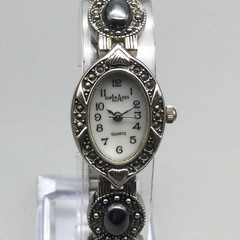 LA Express Womens Watch 18mm MOP Dial Silver Tone Marcasite Stretch New Battery