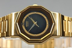 SEIKO V701-5K70 Decagon Quartz Black Dial Men’s Watch Vintage 1991 [Near MINT]