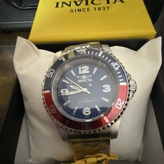 Invicta Pro Diver Quartz Diver Watch – 44mm Blue Dial Red/Blue Bezel w/ Box