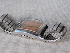 Vintage 1940’s Croton Swiss 17j Bumper Aquamatic Oversize 29mm Tank Watch Works