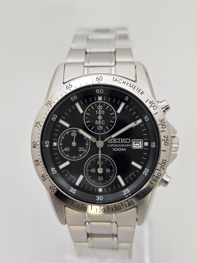 SEIKO Quartz Chronograph Stainless steel with Bracelet Black/White Dial