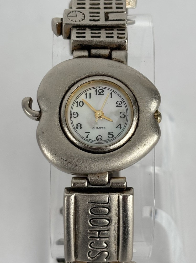 34mm Silver Tone Apple/School/Teacher Theme Quartz Watch w/Bracelet & Battery