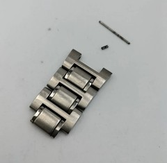Used watch parts: SEIKO Brightz 8B54-0AS0 watch band, links 2 through 5 (2nd to