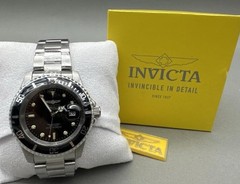 Invicta 26970 Men’s Pro Diver Quartz Black Dial Bracelet Watch