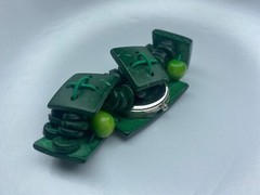 E JQ Long Green Wood Beaded Stainless Quartz Stretch Untested