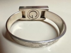 Vintage~GUCCI Italy WOMENS Analog WRISTWATCH~Fold-Over Clasp Bracelet~SILVERTONE