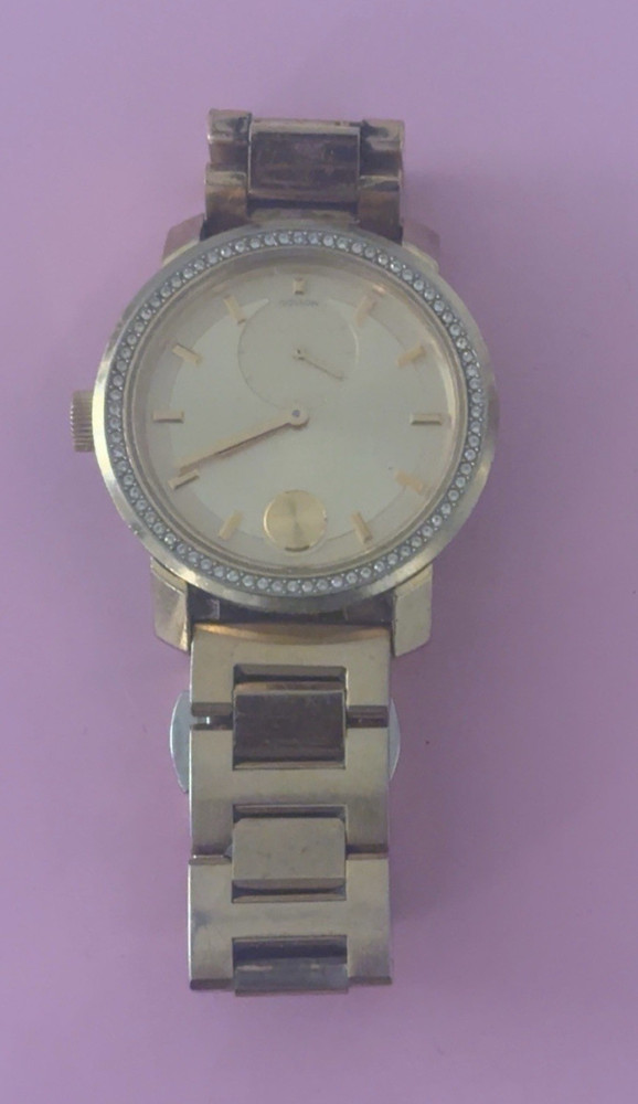 Movado Bold Women’s Gold Tone Watch Crystal Bezel Battery Needs Replacement