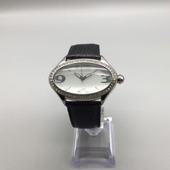 Wilsons Leather Womens Watch 46mm Silver Tone Leather Crystals Oval New Battery