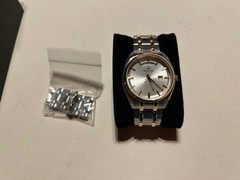Bulova Men’s Surveyor Watch Two-Tone Gold Silver Day-Date 39mm 98C127 Steel