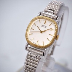 50 Working SEIKO Ladies Watch Gold Silver Square Rare