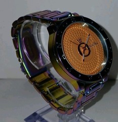​Pandora Quartz Wristwatch Womens Iridescent Rainbow Finish Textured Gold Tone