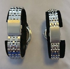 Harrahs Resort California Watch Gift Set of 2 Silver Tone