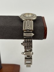 34mm Silver Tone Apple/School/Teacher Theme Quartz Watch w/Bracelet & Battery