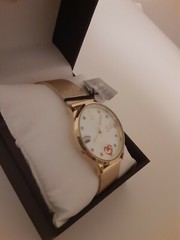 Juicy Couture Womens JC/0020ASST Gold Mesh Watch NWT
