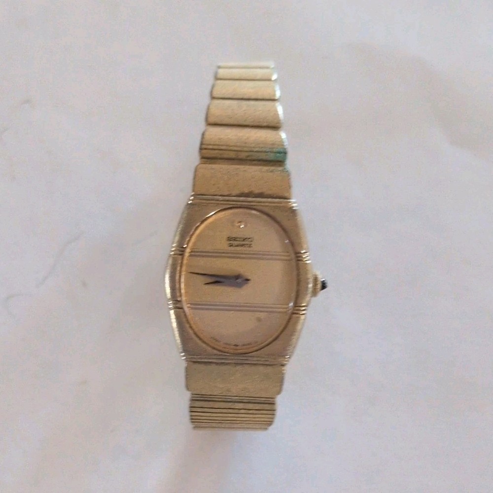 Regent Women’s Gold Tone Oval Analog Quartz Watch Stick Indices 23.9mm Bracelet