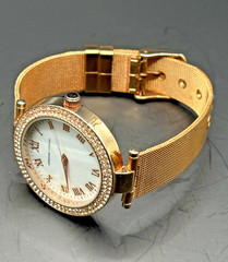 Adrienne Vittadini gold Watch Crystal Bezel New Battery-Beautiful shine!