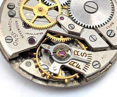 Vintage ONSA 17 Jewels Swiss Manual Wind Men’s 27mm Watch Movement PARTS REPAIR
