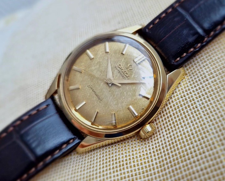 Vintage Omega Seamaster automatic watch, Linen dial | 18k solid gold, 501-2975