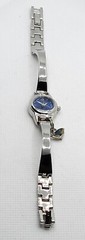 Ladies Jean Mark Petite Round Silver Tone Blue Dial Analog Watch I1