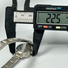 Mudd Watch Womens Silver Tone Italian Charms Stretch Expansion Band Y2K 7.5″