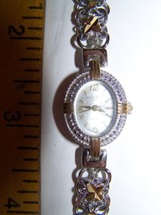 La Express Advance Women’s Quartz Watch 2 Tone Oval Face Fold Over Clasp. Works!