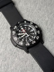 Luminox Series 3000/3900 Men’s Quartz 200m 39mm Black Carbon Date Rubber
