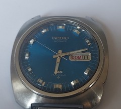 Seiko DX Watch Sunburst Blue Automatic Calendar Model 17 Jewel 6106 – 8439 Runs