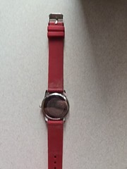 Lueur De Ice Quartz Wrist Watch ⌚️Water Resistant quartz red & silver, new bat