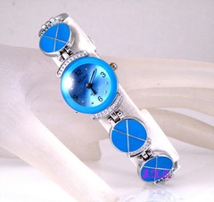 Deco Retro Discs Ossie Eames Silver Bright Enamel Domed Feature Ladies Wag Watch