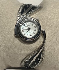 Embassy Bracelet Clasp Women’s Watch Rhinestones Black Silver New Battery