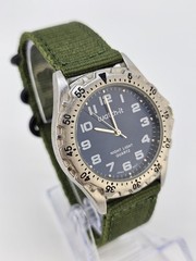 Men’s Watch Analog 40MM Blue Dial NEW Army Green Nylon Bands New Battery READ
