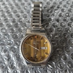 SEIKO Quartz QR 3863 8000 Gold QZ Men’s Gold Dial Cut Glass Tiger Pattern Watc