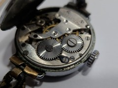 ✨ANTIQUE✨ 1920’s Dahlia Wristwatch w/ Sub-seconds Hand – Vintage Watch