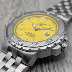 Magico Miyota Dive Automatic Yellow/Silver Men’s Watch. Stainless Steel. Carbon.