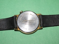 Vtg RUNS GUESS WATCH RED WHITE BLACK DIAL LEATHER BAND UNISEX CALLANEN HONG KONG