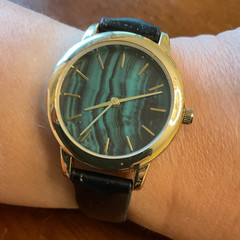 Women’s Quartz Analog Wristwatch Green Dial Gold Case Black Leather Strap