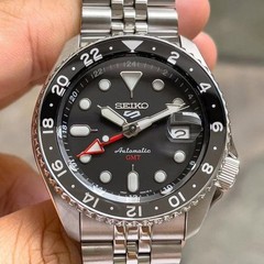Seiko 5 Sports SSK001K1 Automatic GMT “SKX GMT” Black Dial 42.5mm Men’s Watch