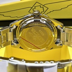 INVICTA wristwatch 8932