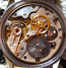 VINTAGE 1940’S MENS WELSBRO 7 JEWELS SWISS MADE WATCH WITH BOX IN GOOD CONDITION
