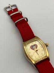 Betty Boop Character Watch in Valentine Heart Tin New Battery New NATO Red Strap