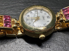 COLLEZIO GOLD TONE & SPARKLY MULTI COLOR GEMS QUARTZ WATCH, NEW BATTERY H874
