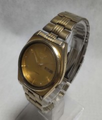 Seiko 5 Automatic Watch 7009-876A Gold Running wrist 20.0cm/7.9in