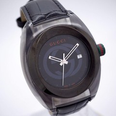 Gucci Men’s Sync 137.1 Black Watch with Buckle From Japan