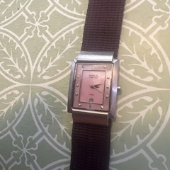 Hamlin Ultra Thin Steel Silver Flat Band Women’s Watch New Battery Mother Pearl
