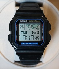 Rare Vintage Casio 643 W-520U Digital Sports Watch Japan World Time