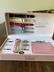 Vintage Adrina Moods Women’s Quartz Analog Watch Faux Leather Strap Set w/ Box