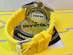 Invicta Special Edition Replica Racing Car w/ Invicta 43mm (50259) Watch Bundle