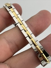 Vtg Seiko Ladies 13mm Watch Two-Tone Slim Tank White Dial 5.75″ 2E20-7479 – RUNS