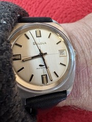 Vintage Bulova Clipper “M9” men’s automatic watch Crosshair dial 1969 HonestWear